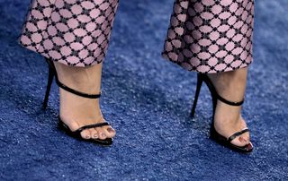 Vanessa Hudgens feet photo thumbnail