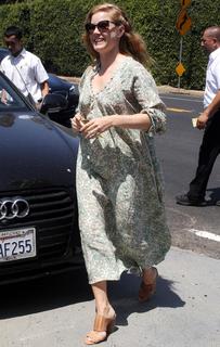 Amy Adams feet photo thumbnail
