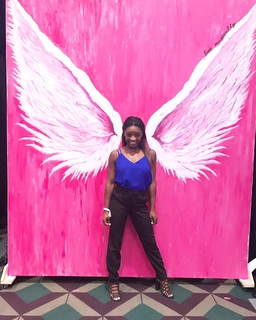 Simone Biles feet photo thumbnail