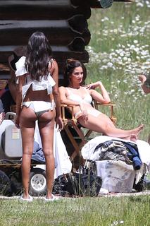 Lily Aldridge feet photo thumbnail