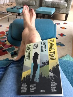 Dana Delany feet photo thumbnail