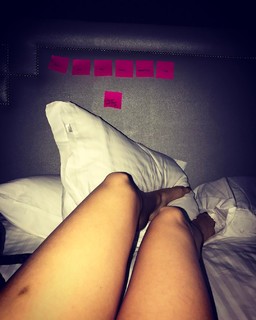 Lady Gaga feet photo thumbnail