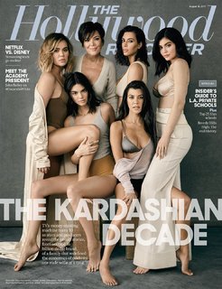 Kendall Jenner feet photo thumbnail