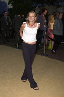 Amy Smart feet photo thumbnail
