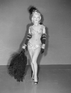 Marilyn Monroe feet photo thumbnail
