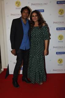 Huma Qureshi feet photo thumbnail