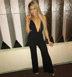 Jilly Anais feet photo thumbnail