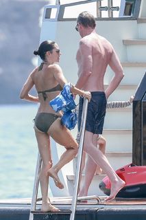 Jennifer Connelly feet photo thumbnail