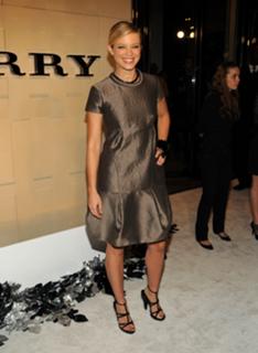 Amy Smart feet photo thumbnail