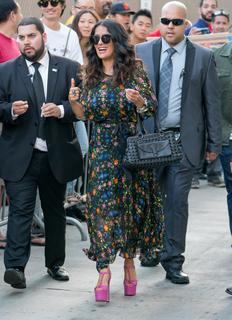 Salma Hayek feet photo thumbnail