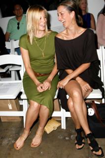 Amy Smart feet photo thumbnail