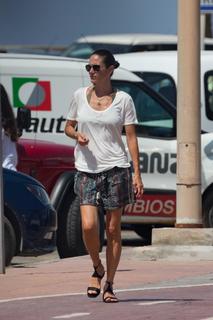 Jennifer Connelly feet photo thumbnail