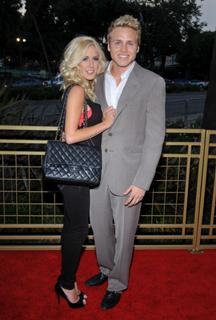 Heidi Montag feet photo thumbnail