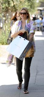Amy Smart feet photo thumbnail