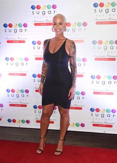 Amber Rose feet photo thumbnail