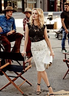 Reese Witherspoon feet photo thumbnail