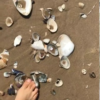 Thalía feet photo thumbnail