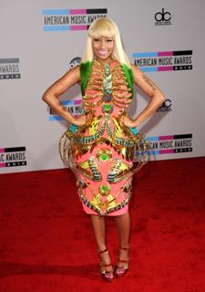 Nicki Minaj feet photo thumbnail