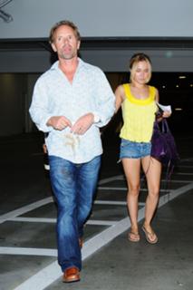Hayden Panettiere feet photo thumbnail