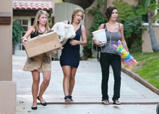 Audrina Patridge feet photo thumbnail