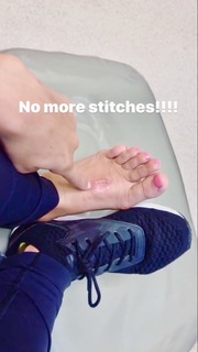 Paige VanZant feet photo thumbnail