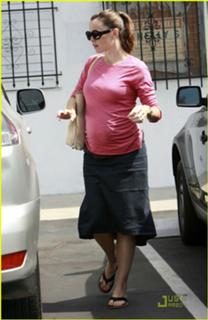 Jennifer Garner feet photo thumbnail