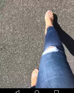 Thalía feet photo thumbnail