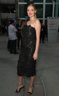 Kate Upton feet photo thumbnail