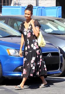 Thandiwe Newton feet photo thumbnail