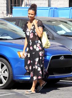 Thandiwe Newton feet photo thumbnail