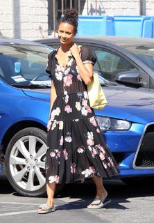 Thandiwe Newton feet photo thumbnail