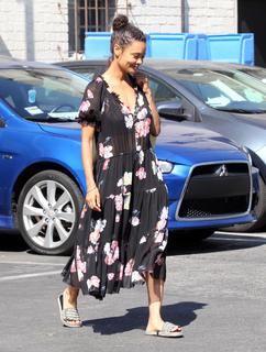 Thandiwe Newton feet photo thumbnail