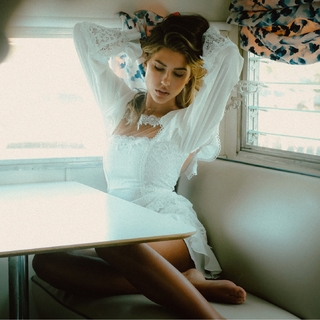 Kara Del Toro feet photo thumbnail