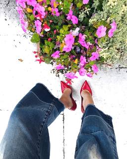 Xenia Tchoumitcheva feet photo thumbnail