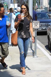 Jordana Brewster feet photo thumbnail