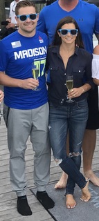 Danica Patrick feet photo thumbnail