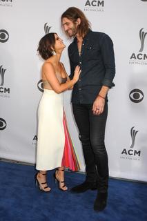 Maren Morris feet photo thumbnail