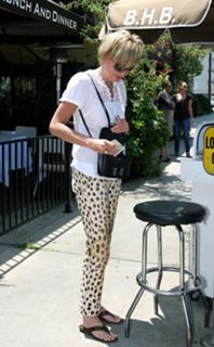 Sharon Stone feet photo thumbnail