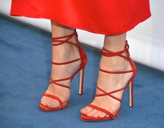 Kelsea Ballerini feet photo thumbnail