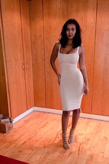 Maya Jama feet photo thumbnail