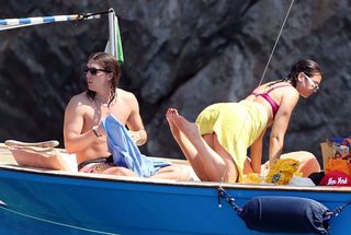 Dua Lipa feet photo thumbnail