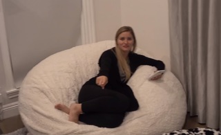 Justine Ezarik feet photo thumbnail