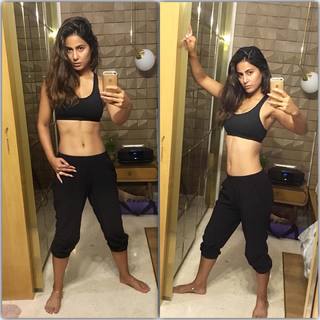 Hina Khan feet photo thumbnail