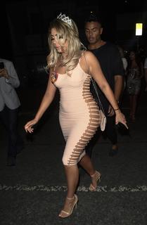 Chloe Ferry feet photo thumbnail