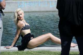 Pixie Lott feet photo thumbnail