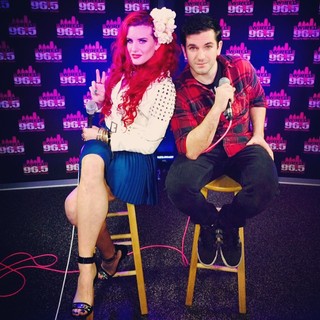 Justina Valentine feet photo thumbnail