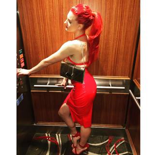 Justina Valentine feet photo thumbnail