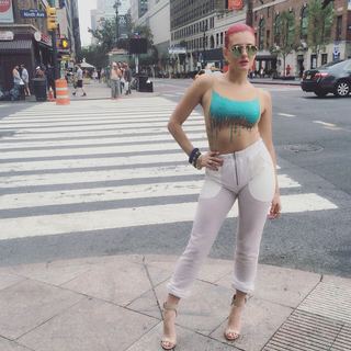 Justina Valentine feet photo thumbnail