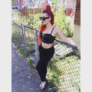 Justina Valentine feet photo thumbnail