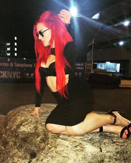 Justina Valentine feet photo thumbnail